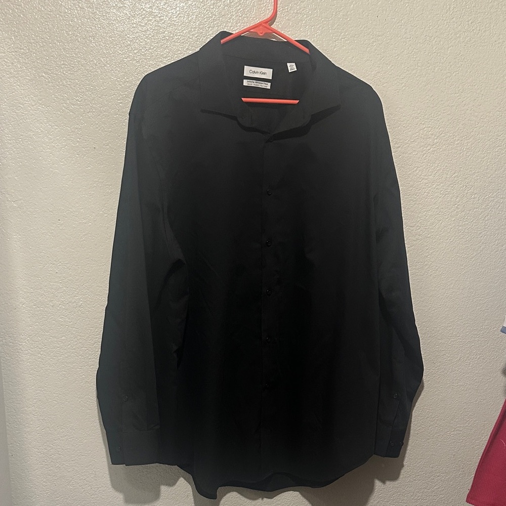 Calvin Klein Men's Classic Black Dress Shirt
